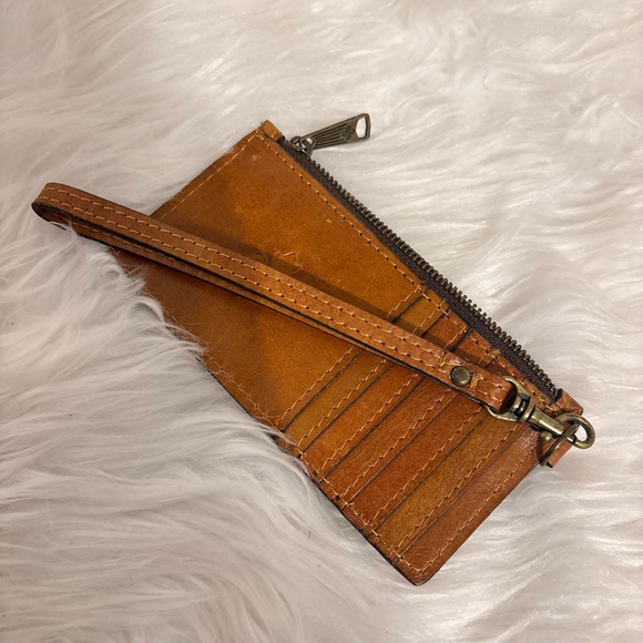 Women's Patricia Nash Brown Leather Wristlet Clutch Mini Zip Wallet - Picture 3 of 11